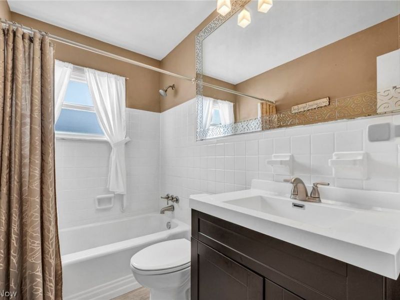 4237 E 181st Street, Cleveland, OH 44128 Photo 28