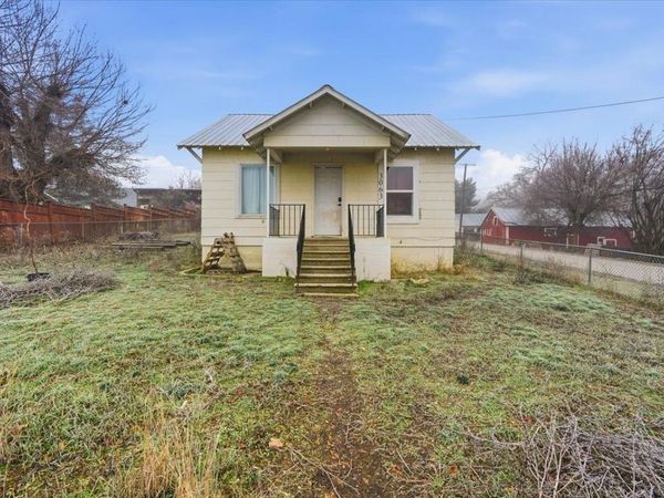 3063 4th Ave, Valley, WA 99181