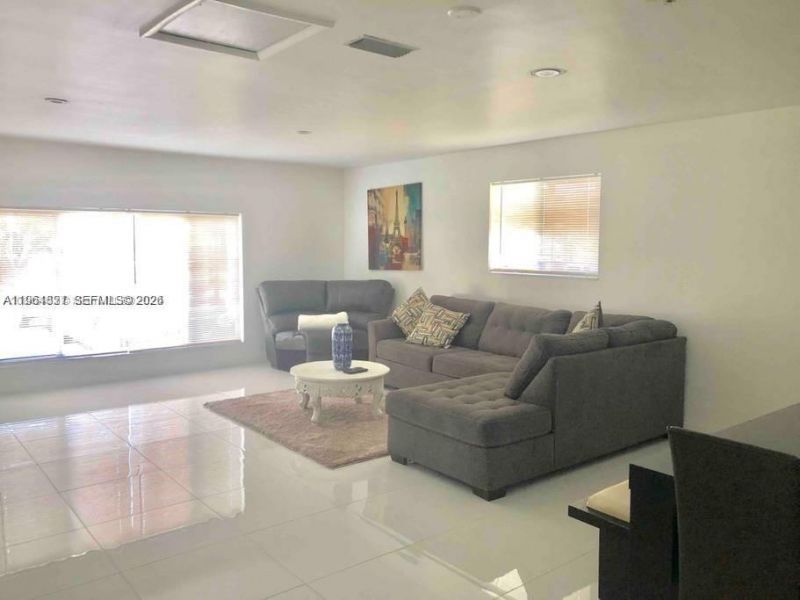 17521 SW 93rd Ave, Unit 1, Palmetto Bay, FL 33157 Photo