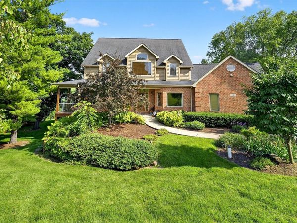 4 Bernay Court, Cary, IL 60013