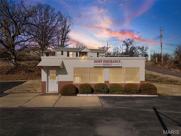 245 S Commercial Avenue, St Clair, MO 63077