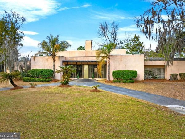 102 Stuart Street, Savannah, GA 31405