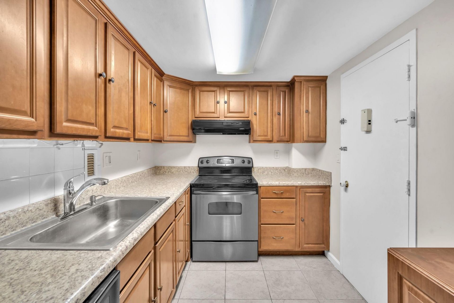 1865 79th Street Causeway, Unit 11-N, North Bay Village, FL 33141 Photo