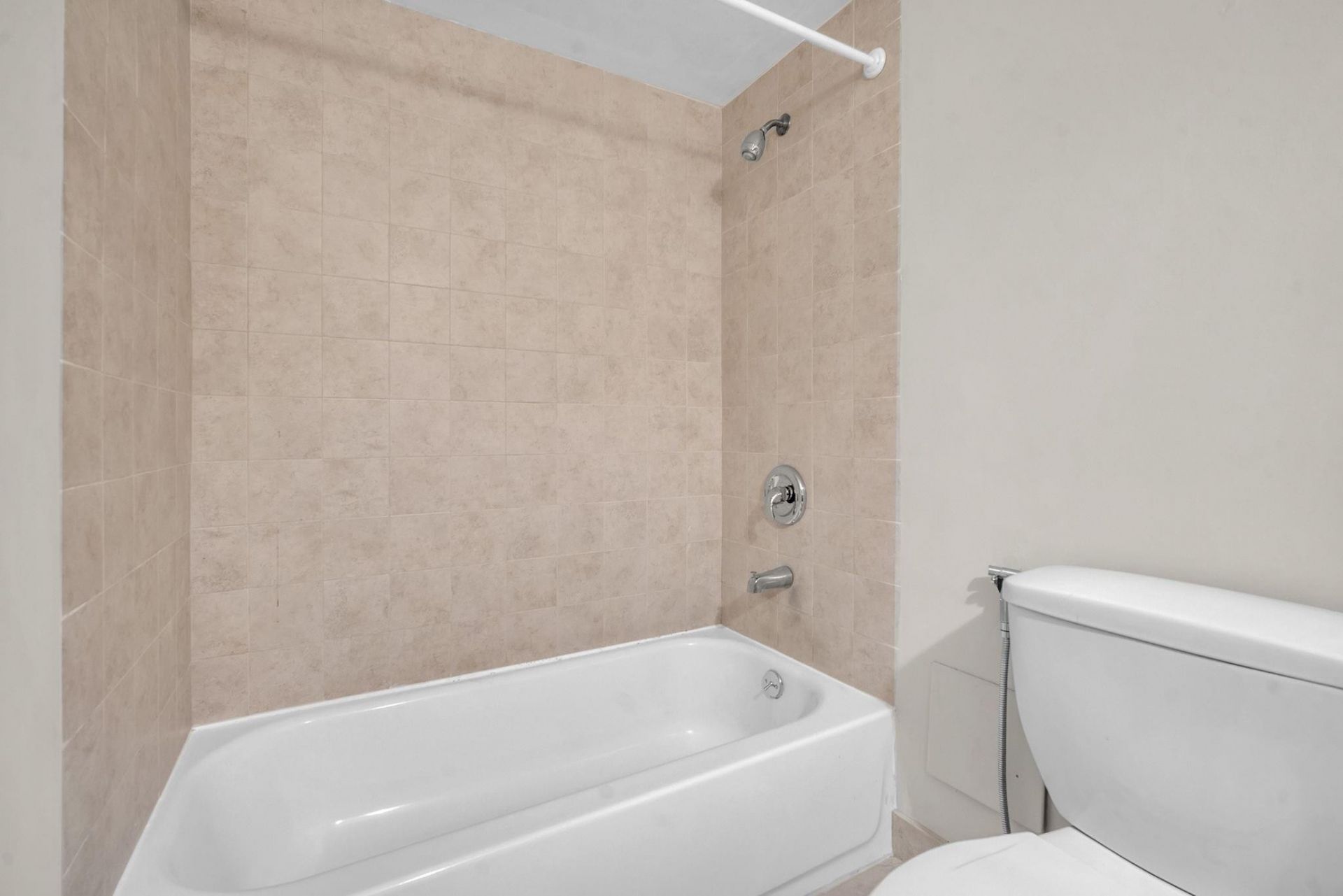 1865 79th Street Causeway, Unit 11-N, North Bay Village, FL 33141 Photo