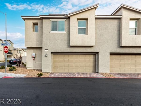 2670 Mango Light Avenue, North Las Vegas, NV 89086