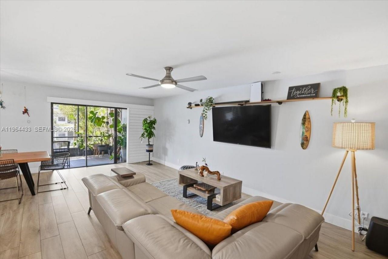 958 Mockingbird Ln, Unit 514, Plantation, FL 33324 Photo