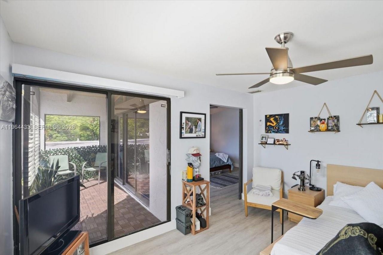 958 Mockingbird Ln, Unit 514, Plantation, FL 33324 Photo