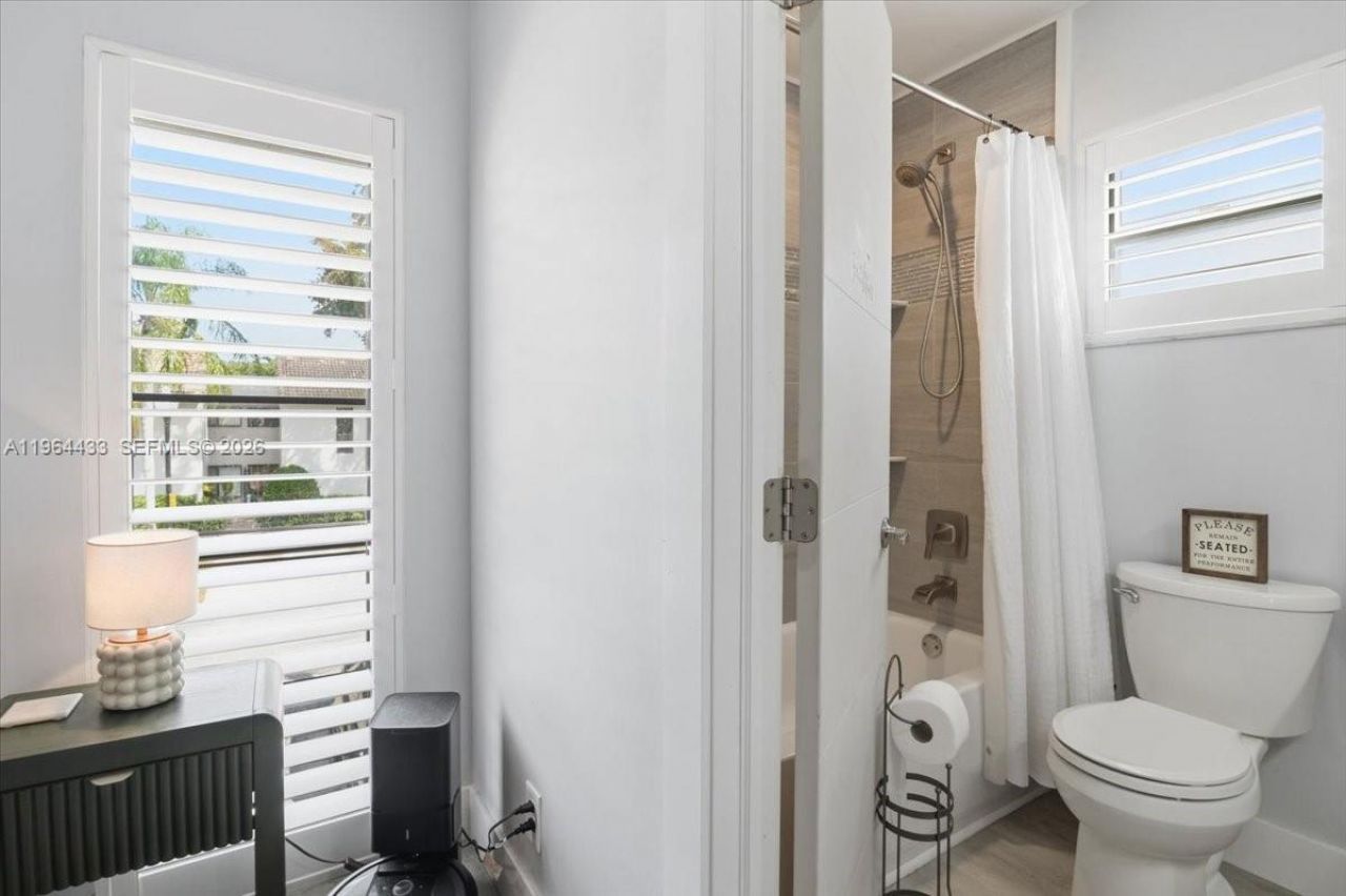 958 Mockingbird Ln, Unit 514, Plantation, FL 33324 Photo