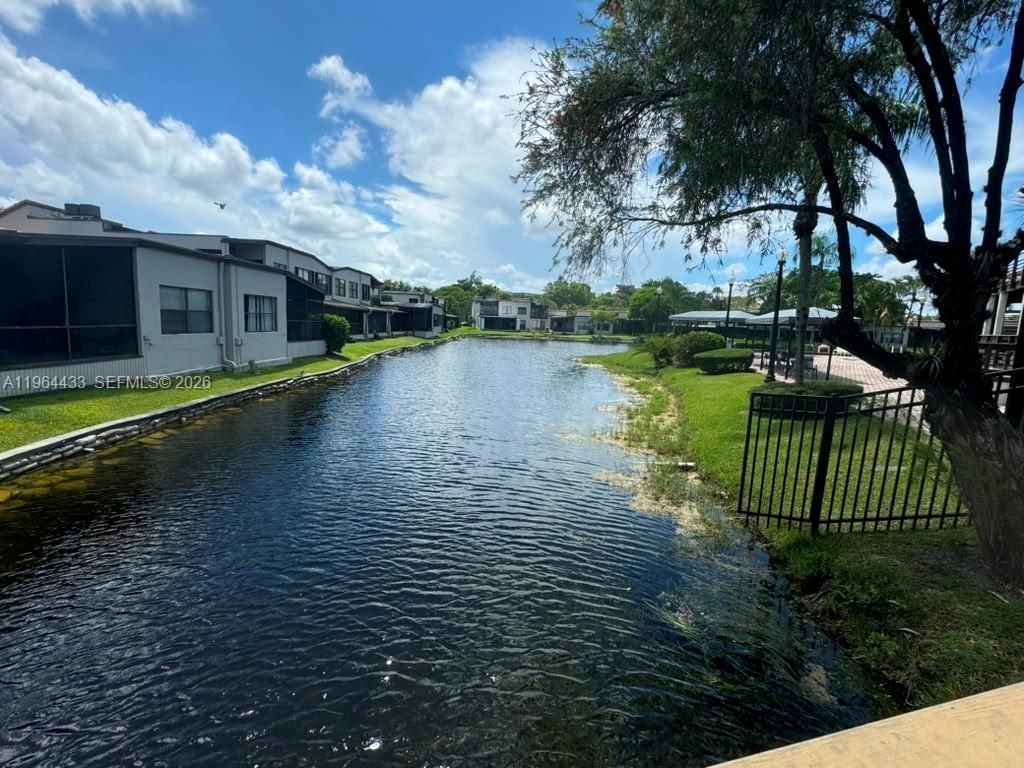 958 Mockingbird Ln, Unit 514, Plantation, FL 33324 Photo