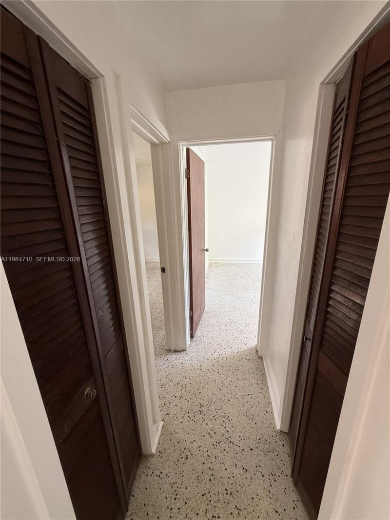 926 NW 5th St, Unit 2, Miami, FL 33128 Photo