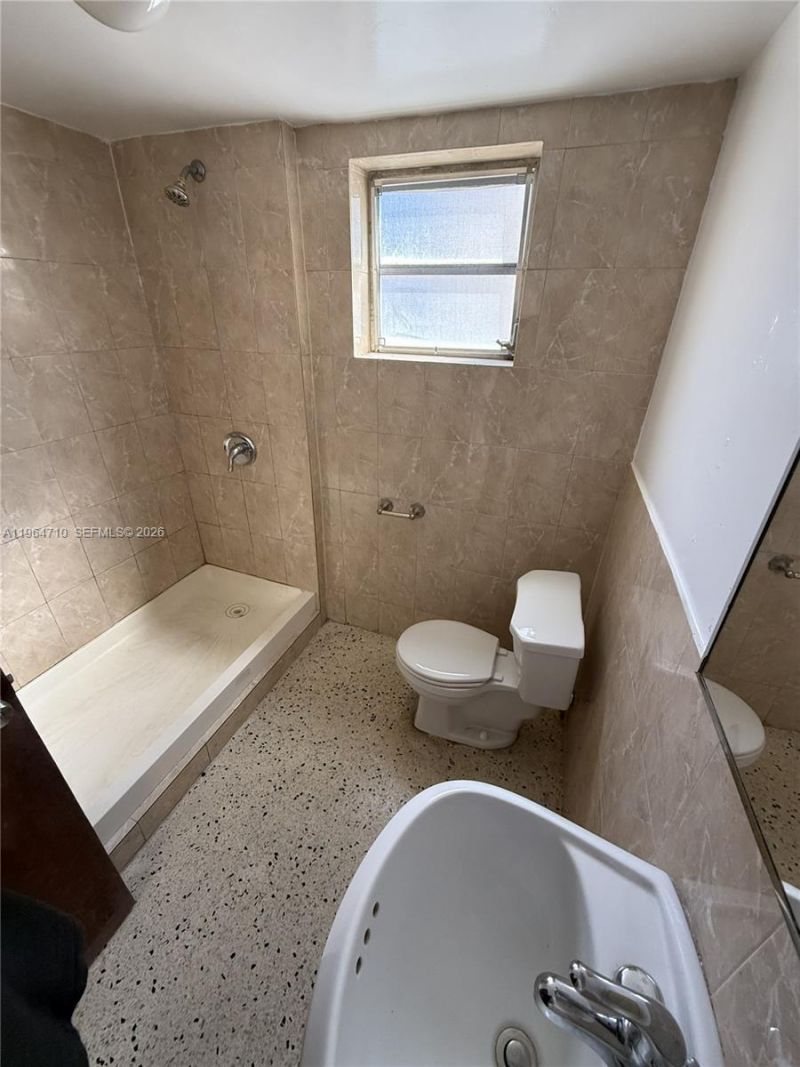 926 NW 5th St, Unit 2, Miami, FL 33128 Photo