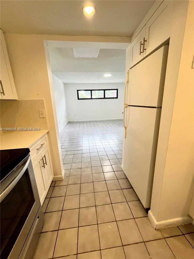 5 Olive Dr , Unit 5, Hialeah, FL 33010 Photo