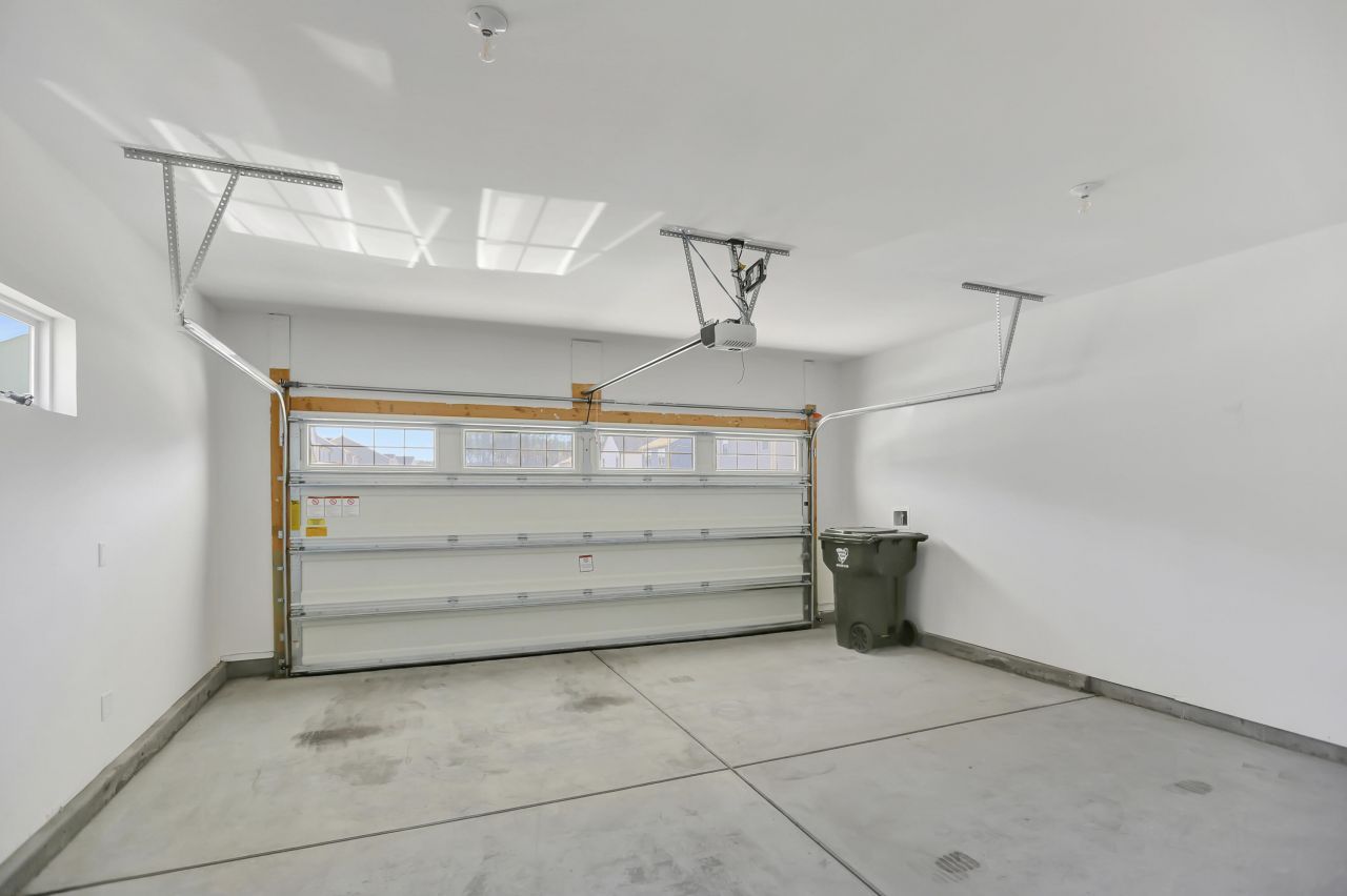 691 Snow Owl Drive Photo 34