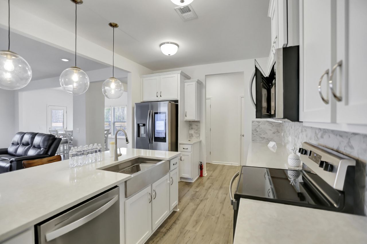691 Snow Owl Drive Photo 9