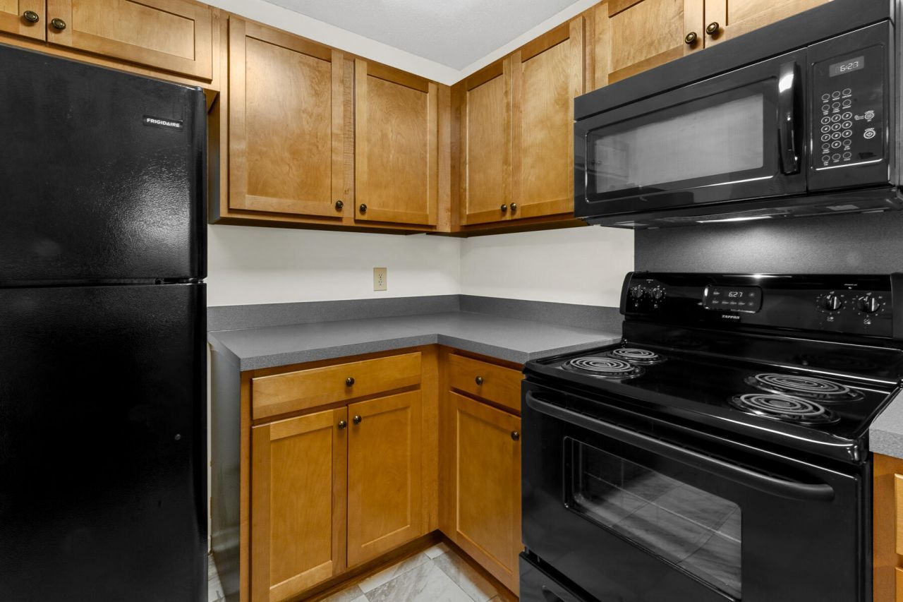 7950 Parklane Court Photo 14