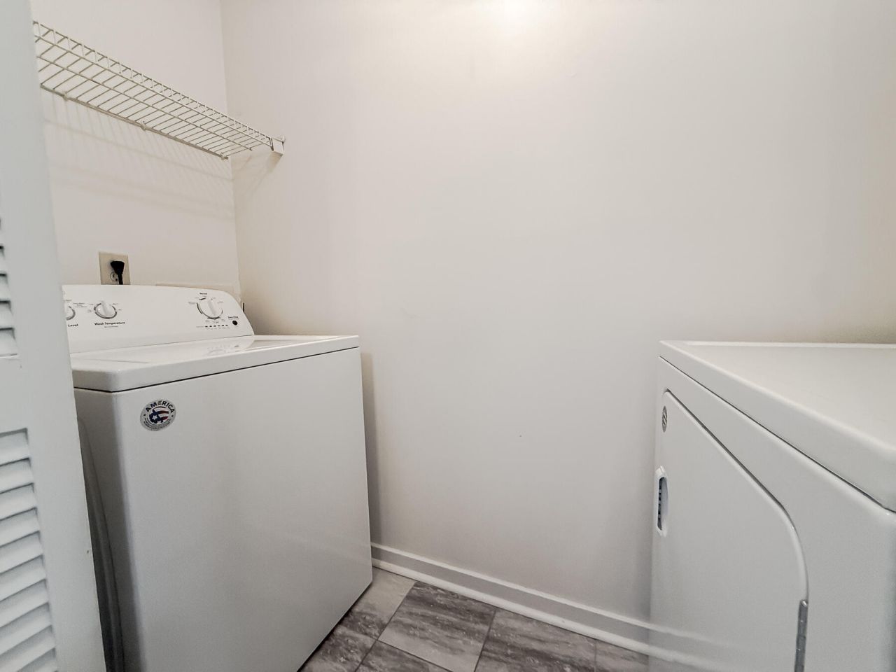 7950 Parklane Court Photo 18