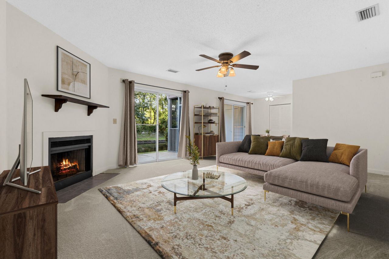 7950 Parklane Court Photo 4