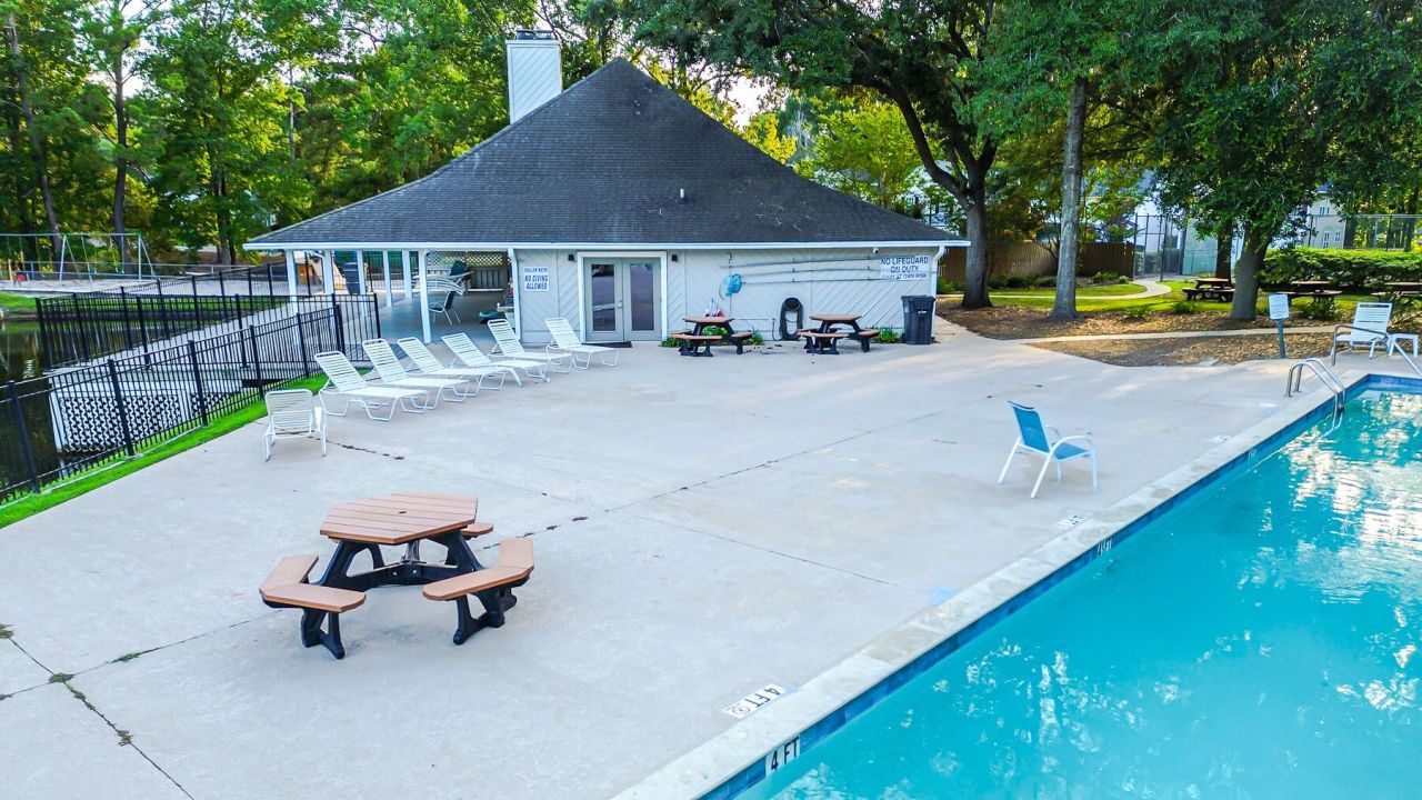 7950 Parklane Court Photo 40