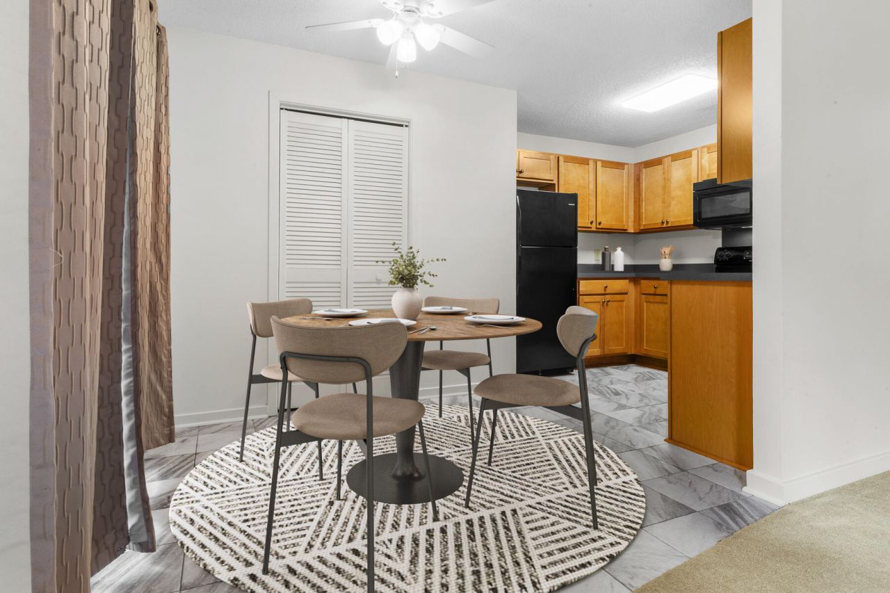 7950 Parklane Court Photo 9