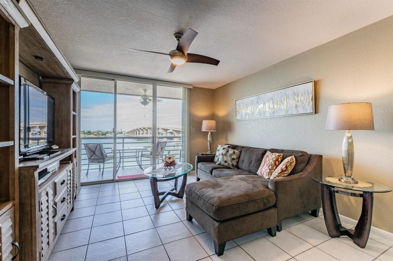 5701 Bahia Del Mar Circle, Unit 403, Saint Petersburg, FL 33715 Photo