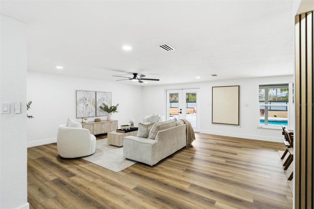 2338 Meadowbrook Drive, Lutz, FL 33558 Photo