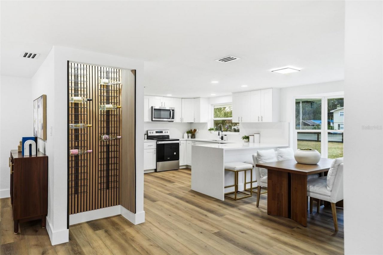 2338 Meadowbrook Drive, Lutz, FL 33558 Photo