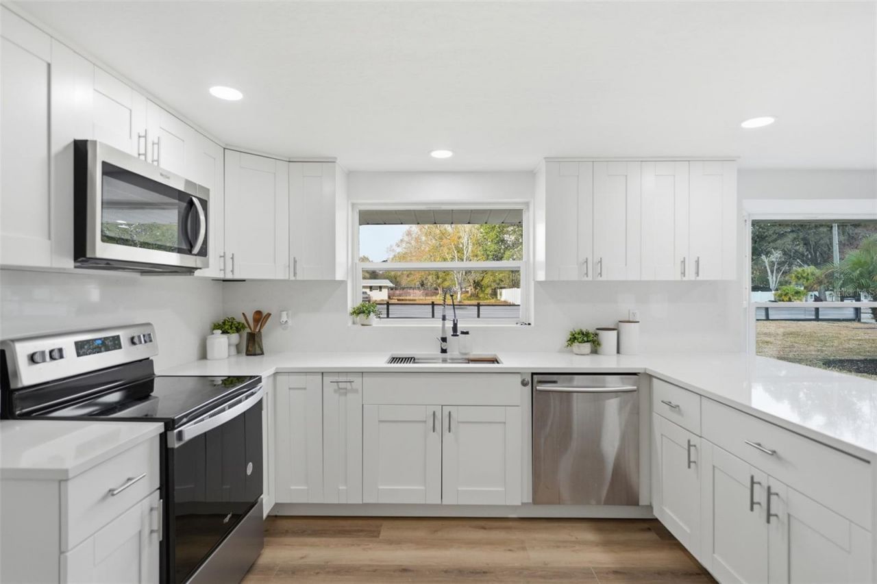 2338 Meadowbrook Drive, Lutz, FL 33558 Photo