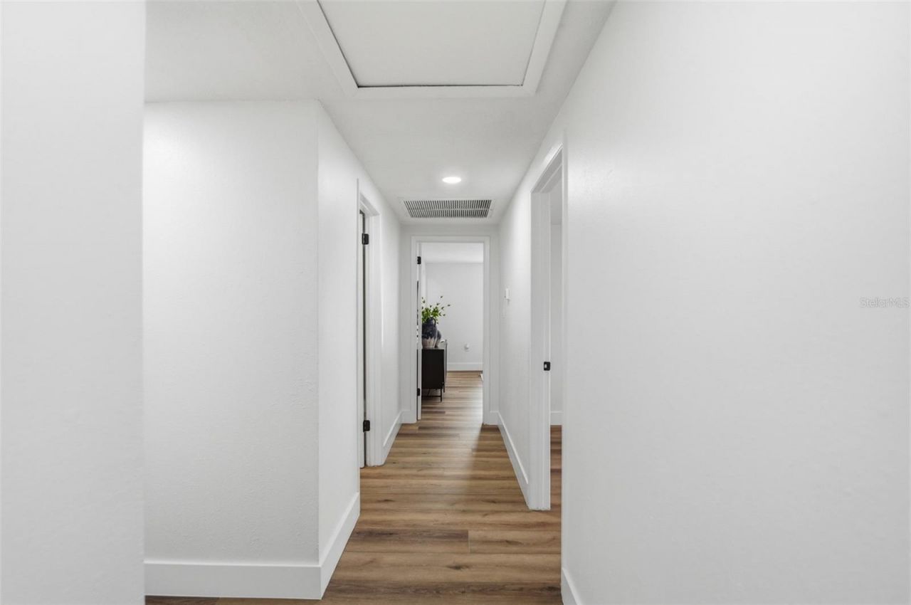 2338 Meadowbrook Drive, Lutz, FL 33558 Photo