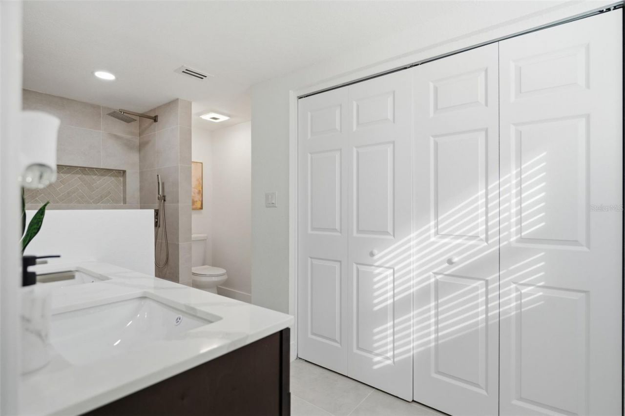 2338 Meadowbrook Drive, Lutz, FL 33558 Photo