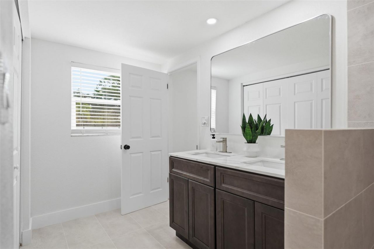 2338 Meadowbrook Drive, Lutz, FL 33558 Photo