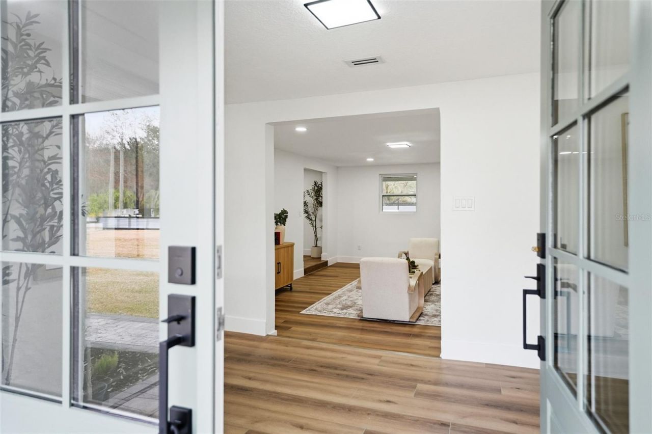 2338 Meadowbrook Drive, Lutz, FL 33558 Photo