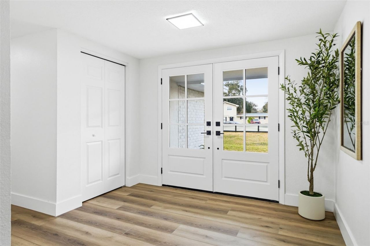 2338 Meadowbrook Drive, Lutz, FL 33558 Photo