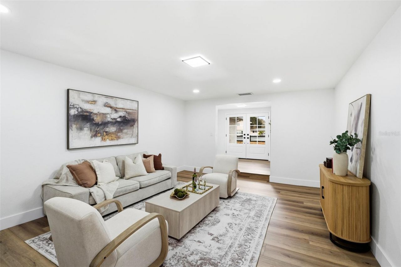 2338 Meadowbrook Drive, Lutz, FL 33558 Photo