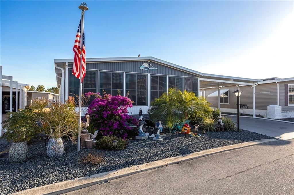 488 Jacklin Ln, North Fort Myers, FL 33903 Photo