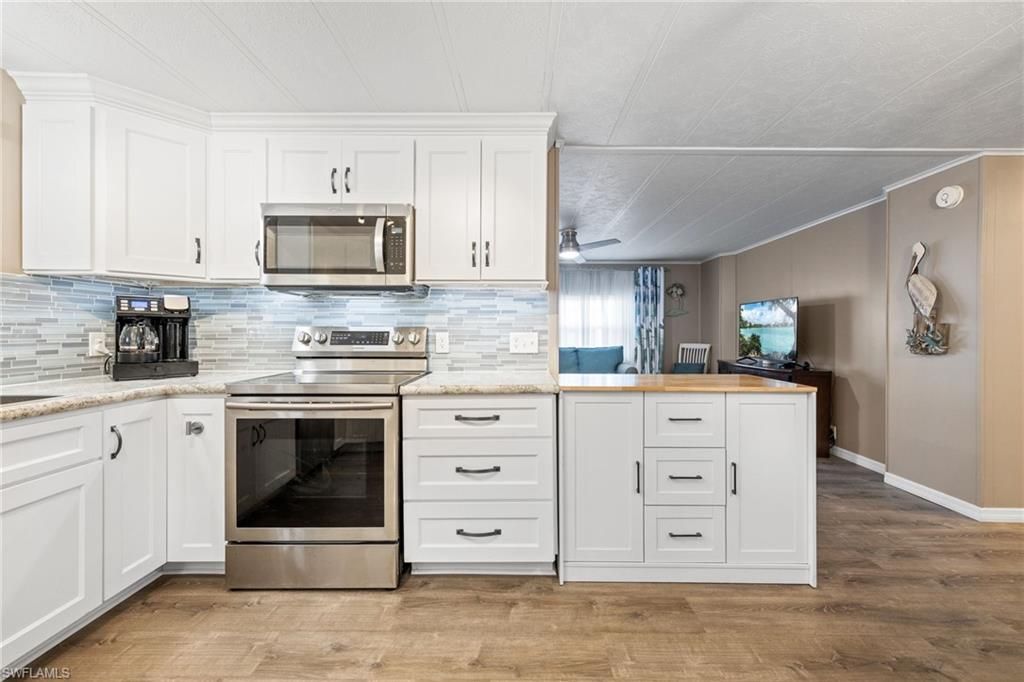 488 Jacklin Ln, North Fort Myers, FL 33903 Photo