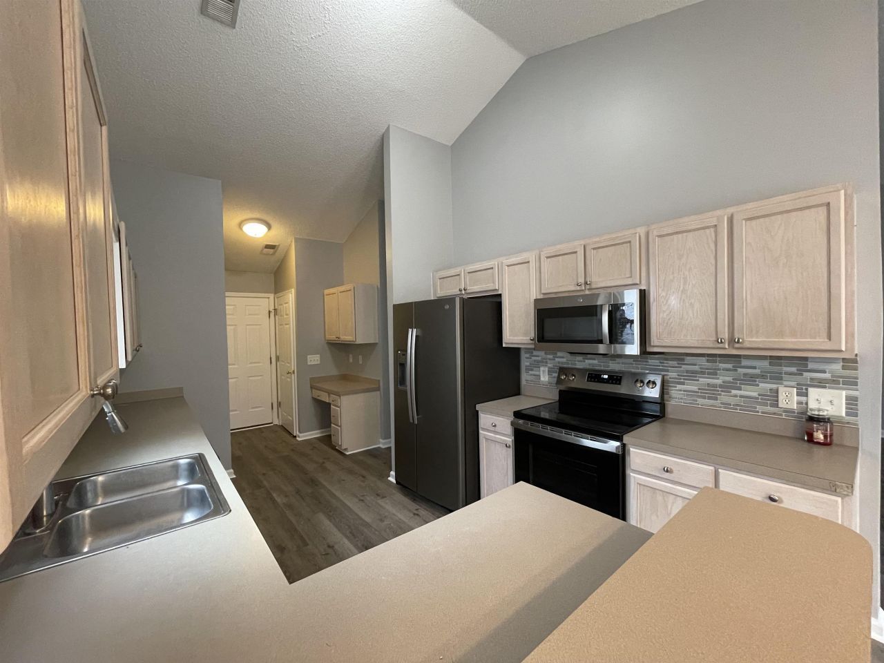 4670 Southgate Pkwy. Photo 15