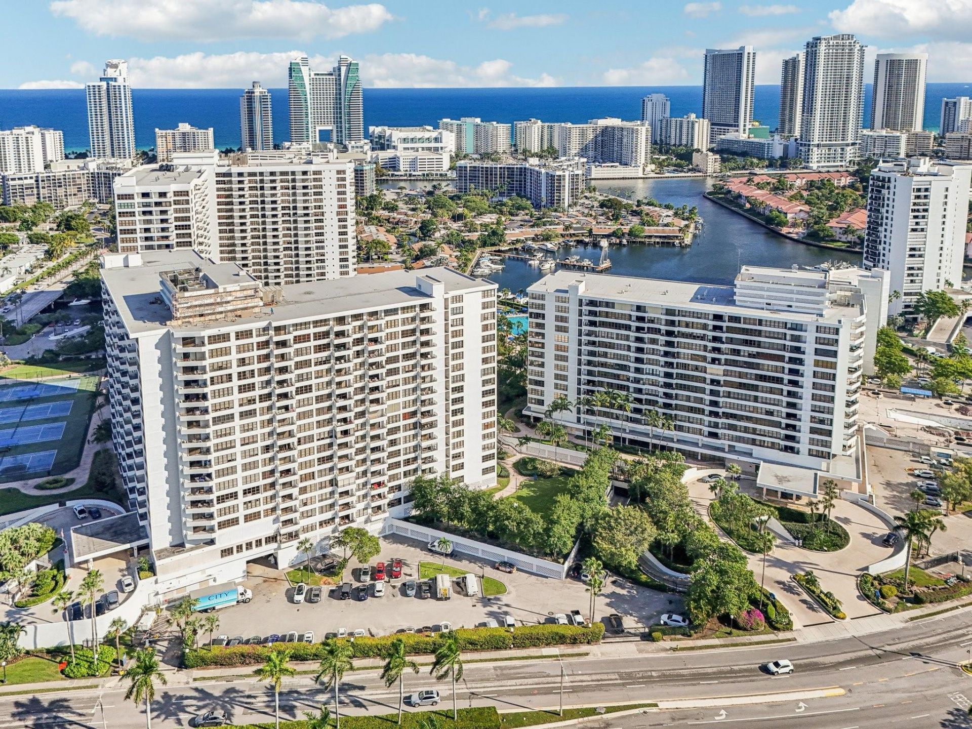 600 Three Islands Blvd, Unit 1106, Hallandale Beach, FL 33009 Photo