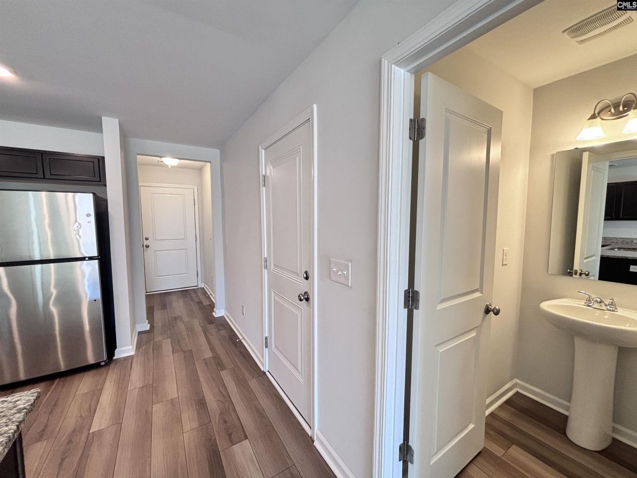 410 Eclipse Lane  Photo 6