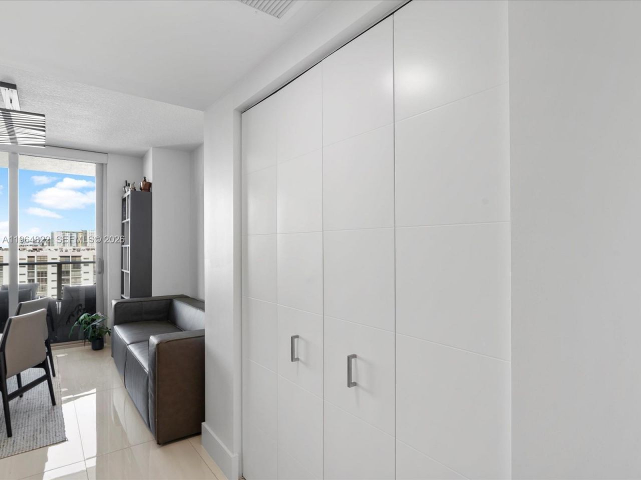 300 Sunny Isles Blvd, Unit 4-807, Sunny Isles Beach, FL 33160 Photo