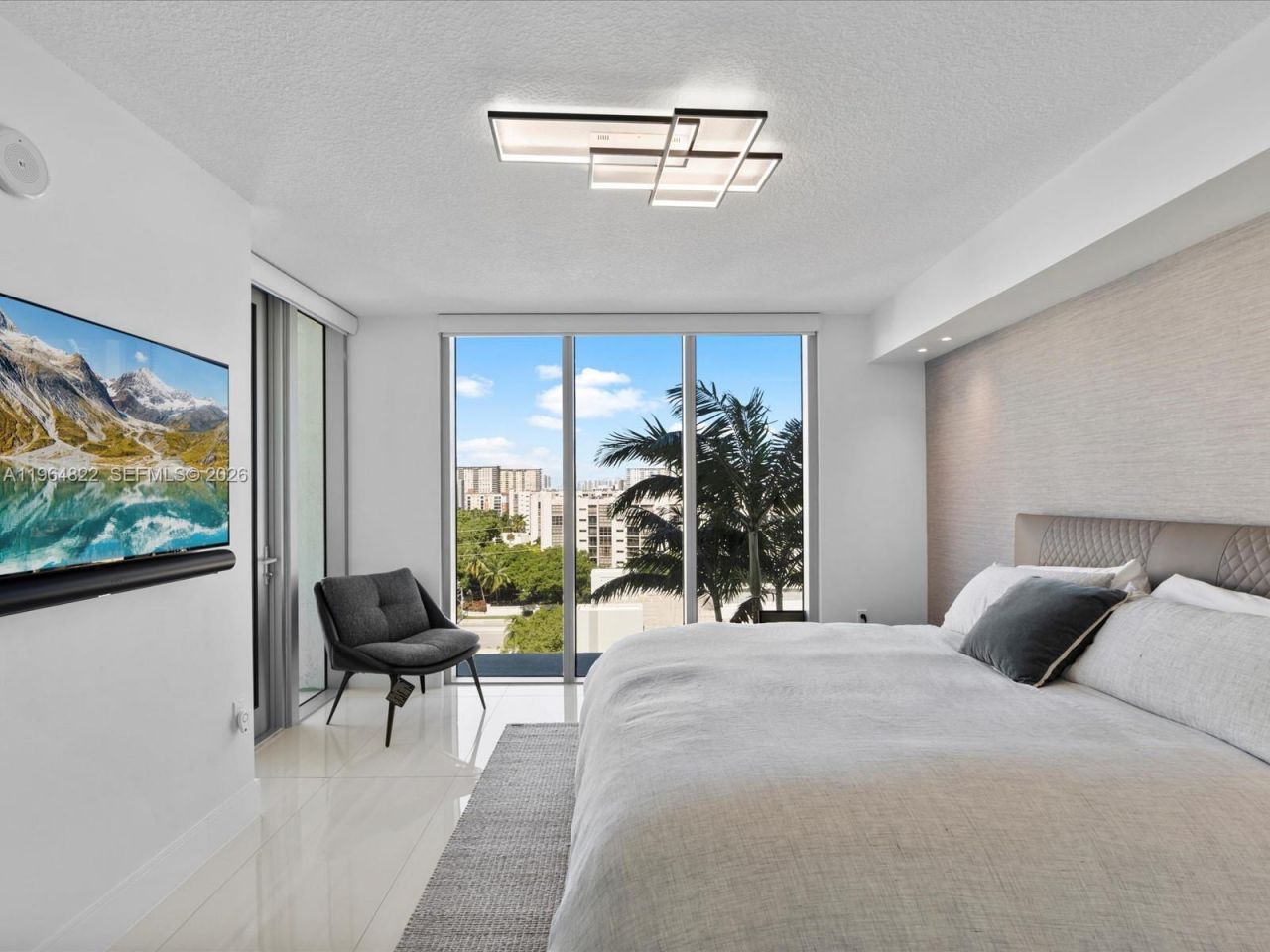 300 Sunny Isles Blvd, Unit 4-807, Sunny Isles Beach, FL 33160 Photo