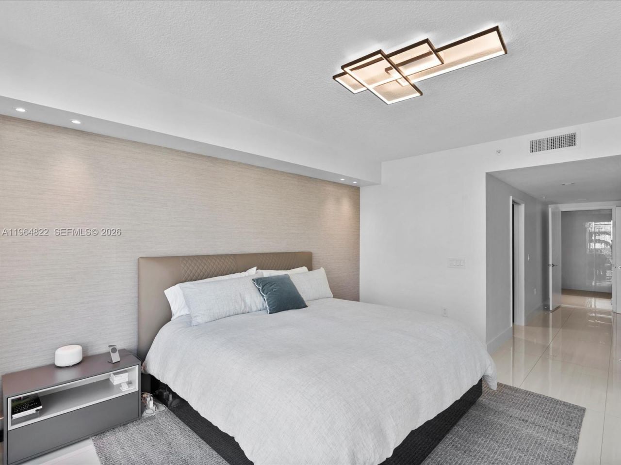 300 Sunny Isles Blvd, Unit 4-807, Sunny Isles Beach, FL 33160 Photo