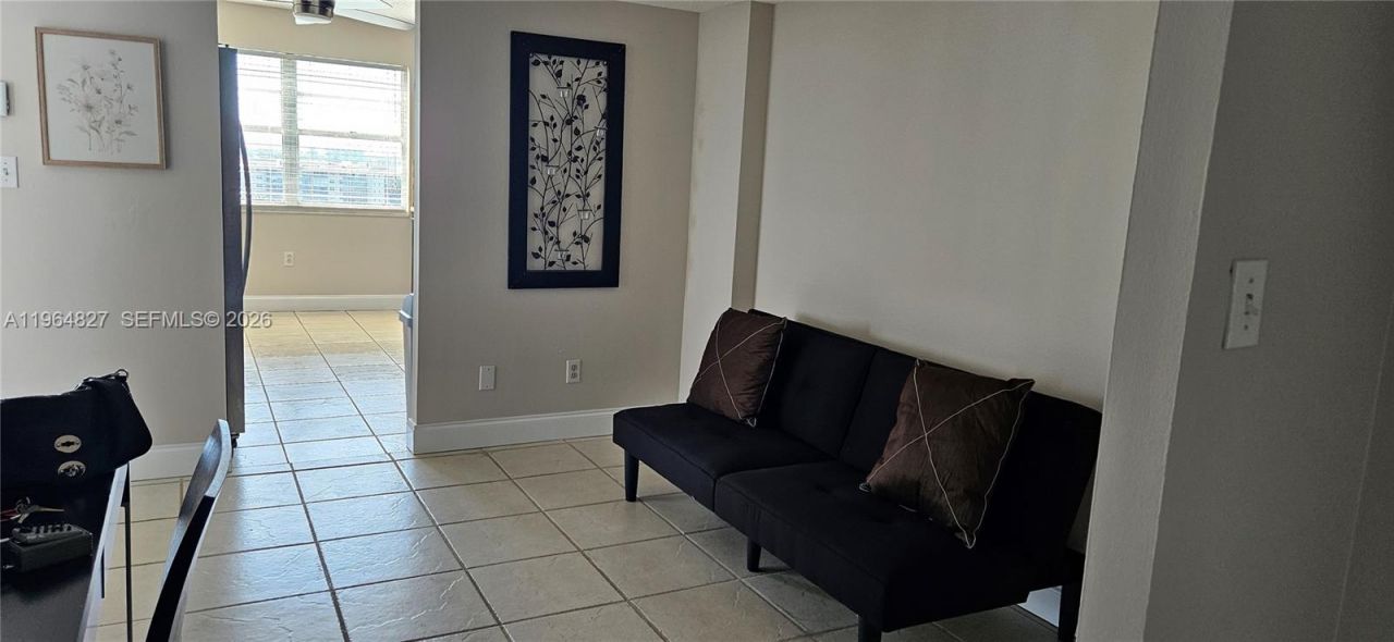 2851 NE 183rd St, Unit 817E, Aventura, FL 33160 Photo