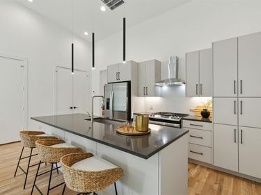 2142 Lovedale Avenue, Unit 103, Dallas, TX 75235