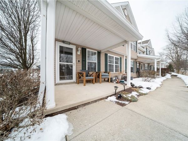 13699 Woodcroft, North Royalton, OH 44133