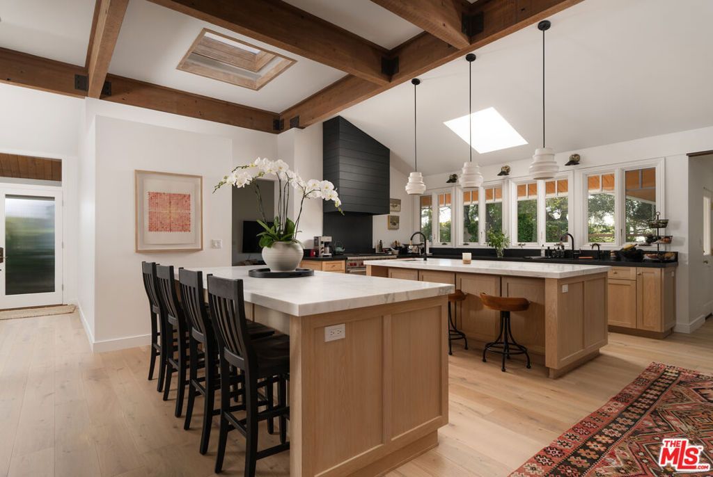 765 Via Airosa, Santa Barbara, CA 93110 Main Photo