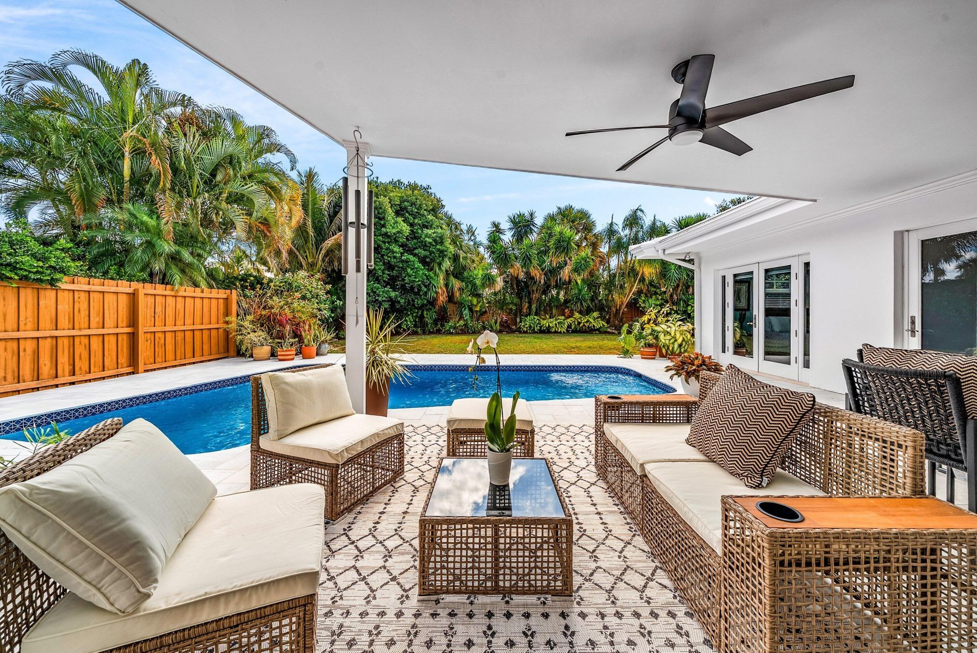 830 Tangerine Way, Gulf Stream, FL 33483 Photo