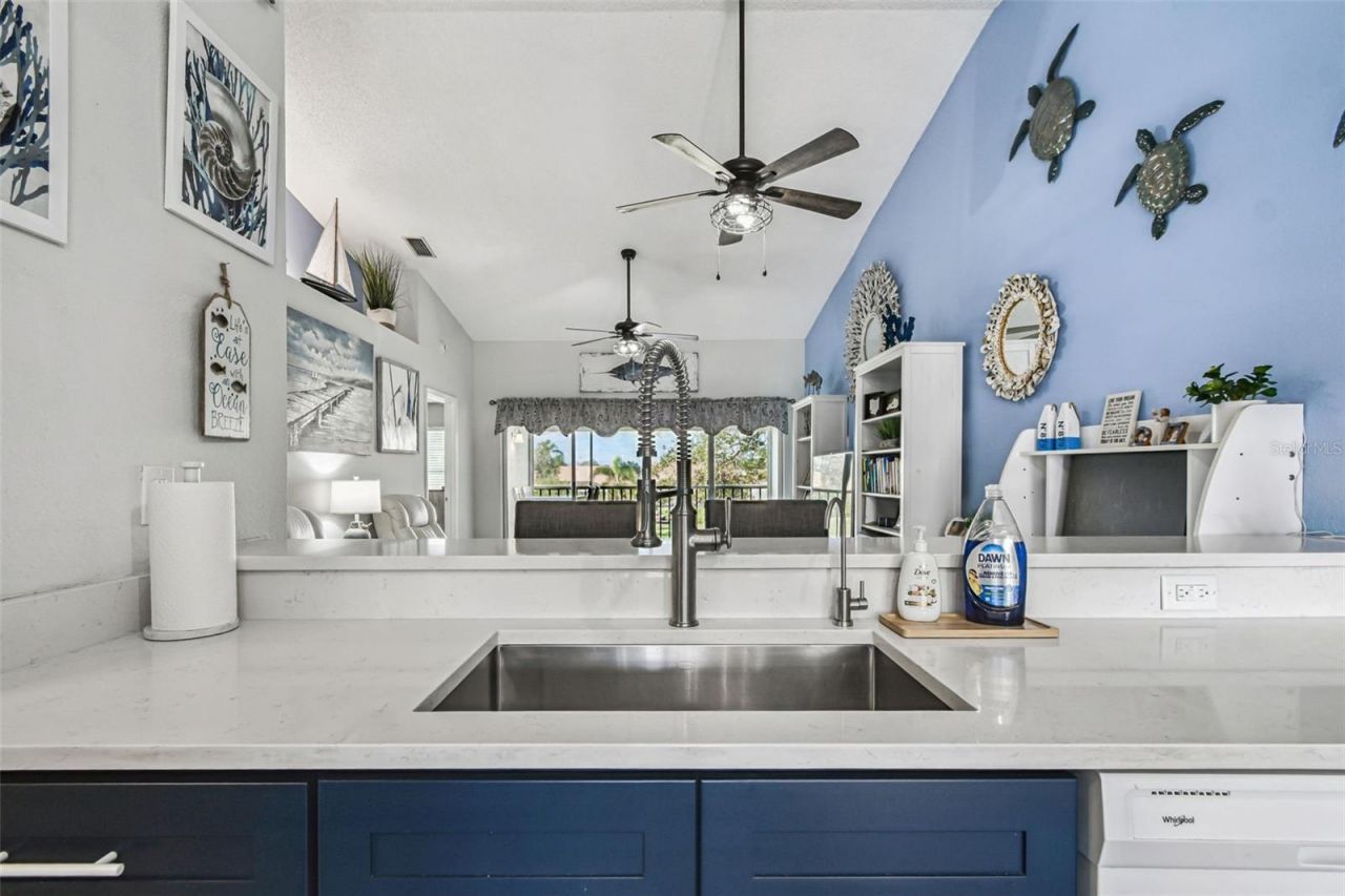 4210 Caddie Drive E, Unit 202, Bradenton, FL 34203 Photo