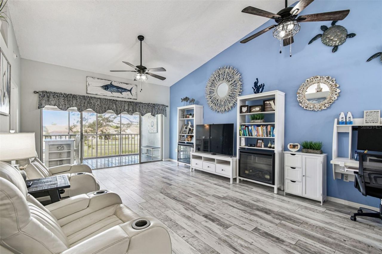 4210 Caddie Drive E, Unit 202, Bradenton, FL 34203 Photo