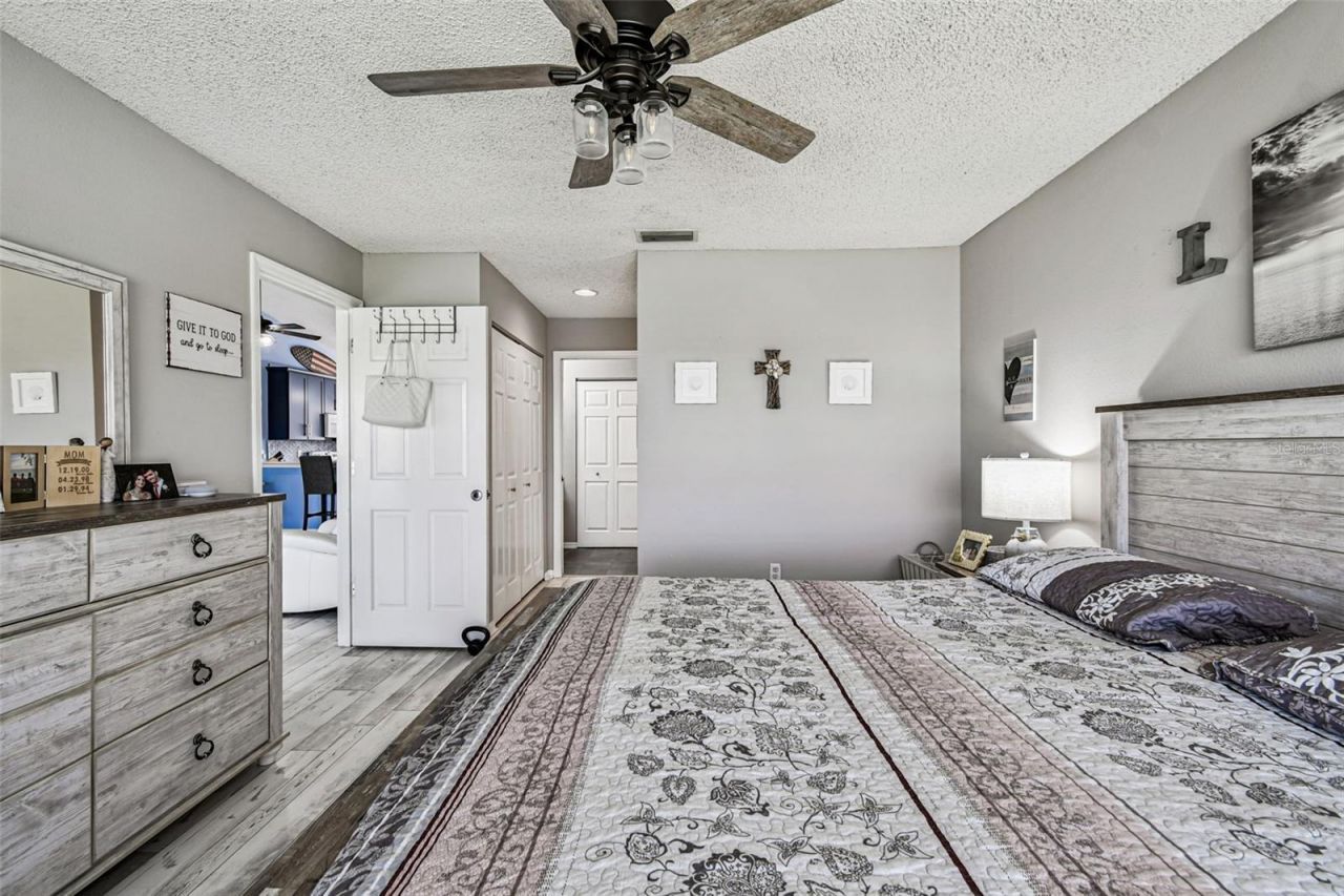 4210 Caddie Drive E, Unit 202, Bradenton, FL 34203 Photo