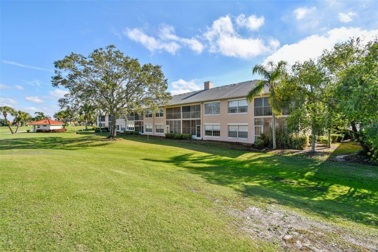 4210 Caddie Drive E, Unit 202, Bradenton, FL 34203 Photo